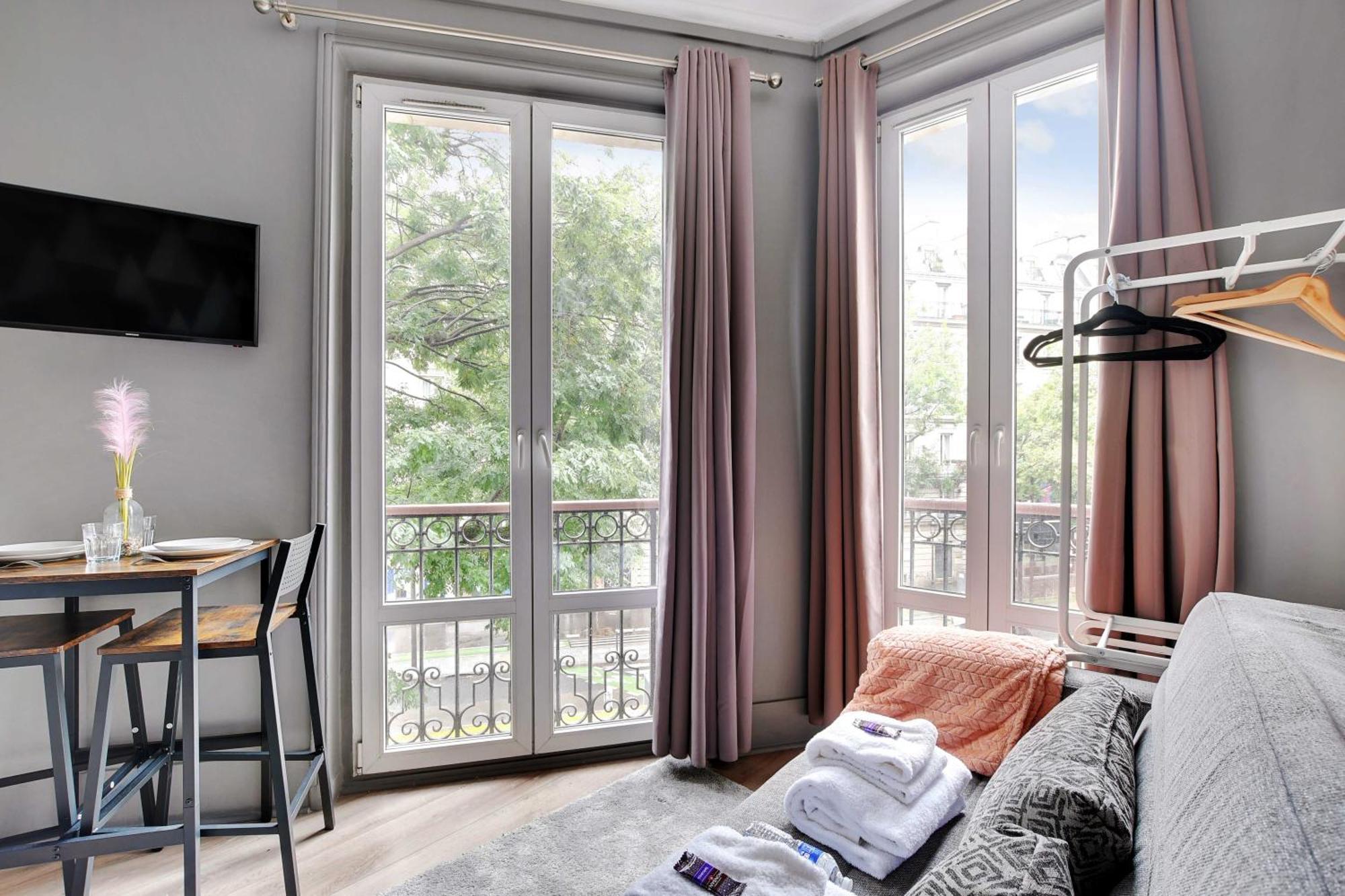 Apartment Peaceful - 2p - Near The Canal Saint-martin Paris